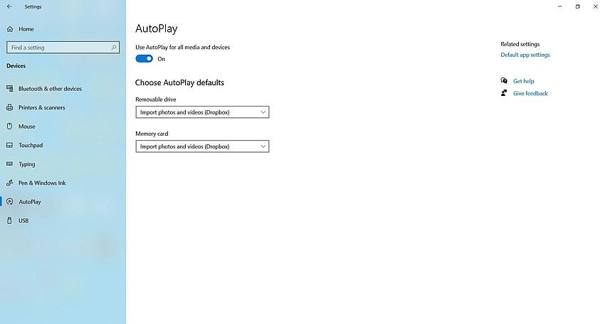 Windows 10 settings: Autoplay turned on by the Dropbox installer