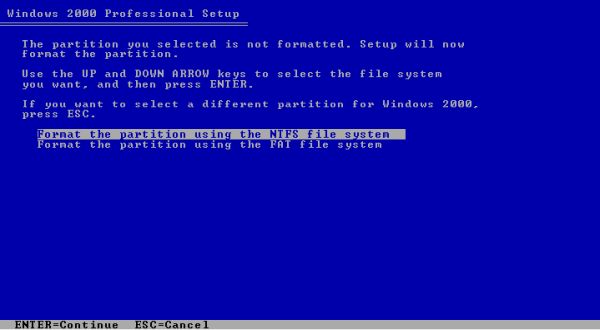 Windows 2000 installation: Choosing to format the installation partition using the NTFS filesystem